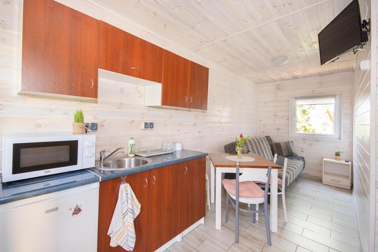 Przyjazna Osada - Domki I Apartamenty Ujście-Darłowskie Extérieur photo