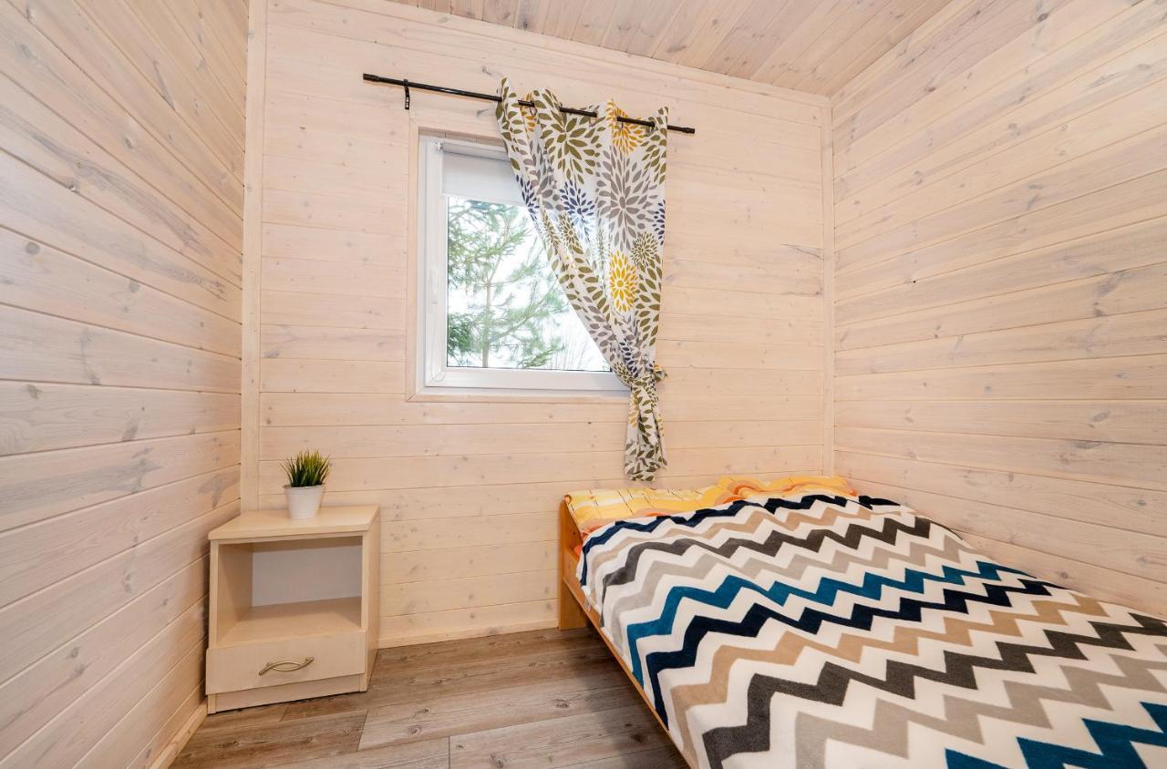 Przyjazna Osada - Domki I Apartamenty Ujście-Darłowskie Extérieur photo